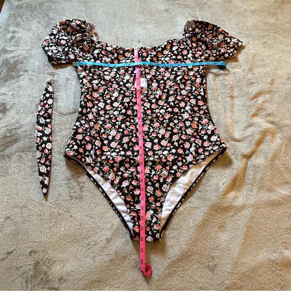 Black and floral one piece swim or bodysuit with matching hair tie Size 2X - Picture 6 of 6